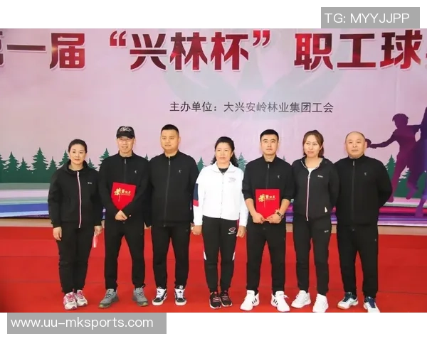 大庆足球俱乐部奋勇争先展现团队精神与拼搏精神的新时代征程